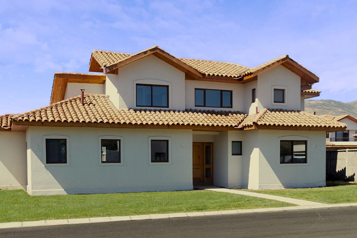 Casa terminada y entregada por Inmobiliaria Custom